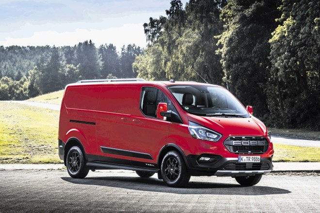 Ford transit active in trail