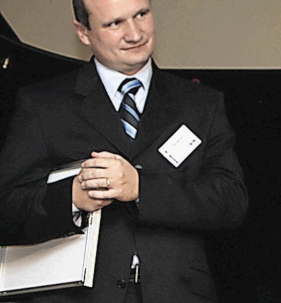 Leta 2004 je priznanje gorenjske in bronaste gazele pripadlo podjetju Don Don, prevzel ga je direktor Aleš Mozetič.
