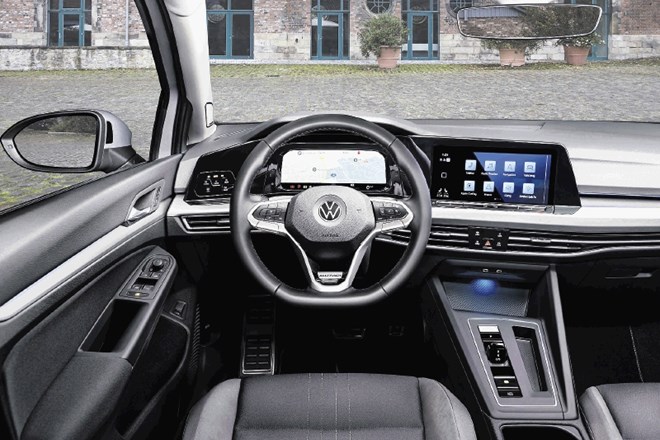 Novost na cesti: VW golf variant