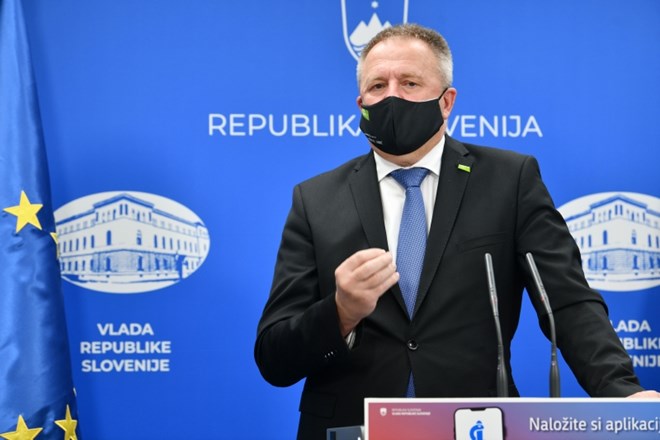 Minister za gospodarski razvoj in tehnologijo Zdravko Počivalšek.