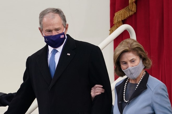 Nekdanji predsednik George W. Bush s soprogo Lauro.