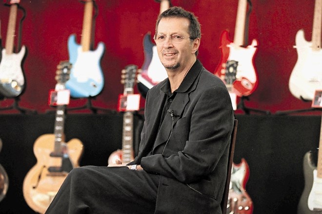 Legendarni roker Eric Clapton ima bogato zbirko več kot 100 kitar. Med njimi je bila tudi Blackie iz leta 1956, ki so jo...