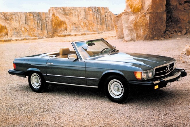 Mercedes SL (R 107), ki so ga izdelovali med letoma 1971 in 1989, je bil uspešnica predvsem v ZDA, bil pa je tudi prvi SL, ki...