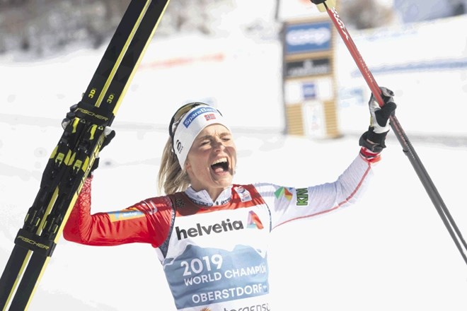 Kraljica svetovnega prvenstva v Oberstdorfu je postala 32-letna norveška zvezdnica smučarskega teka Therese Johaug, ki je...