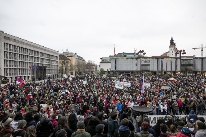 Protivladni protest na Dan upora proti okupatorju v Ljubljani.