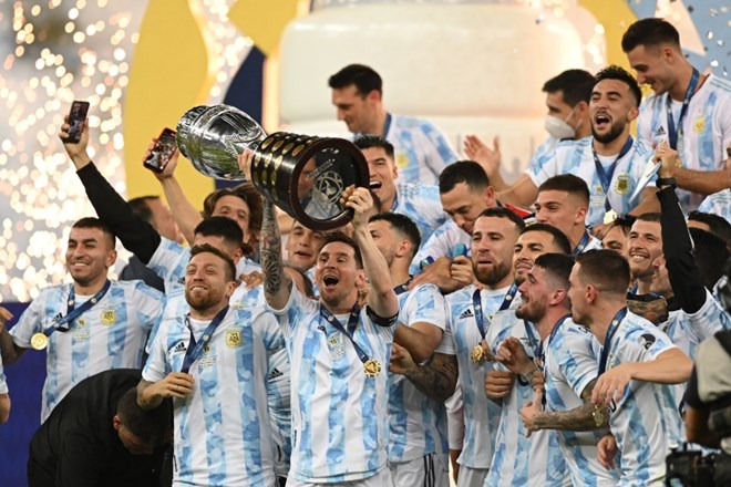 Argentinska reprezentanca je včeraj osvojila prvi večji naslov v zadnjih 28 letih.
