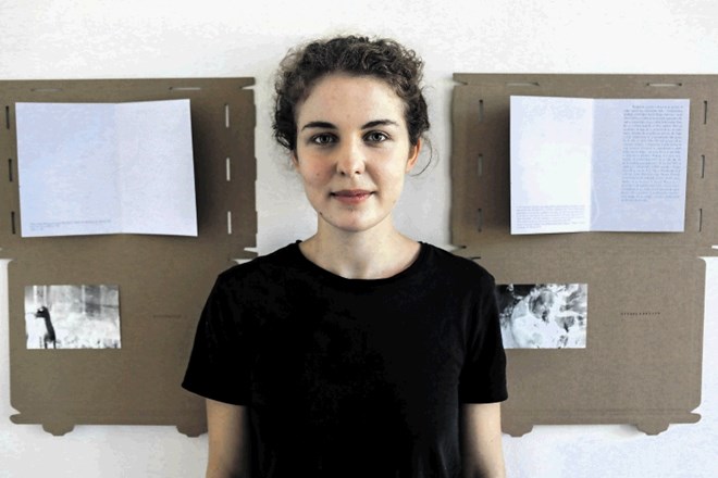 Intermedijska umetnica  Ana Likar na razstavi Diorama II ponuja razmislek o prehodu med živim in neživim, med fikcijo in...