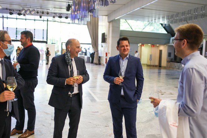 Marjan Batagelj, direktor Postojnske jame, in  Luka Jezeršek, kuhar, na dogodku Michelinove zvezdice Slovenija