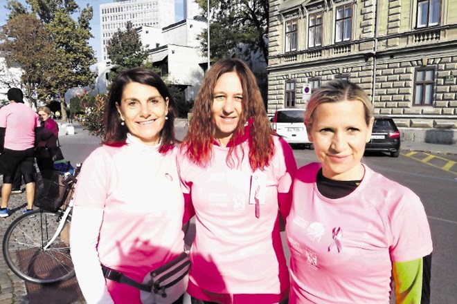 Teka so se udeležile tudi (z leve) Tina Hauschen, Barbara Cer in Vesna Marinko, ki bodo 10-kilometrsko preizkušnjo ponovile...