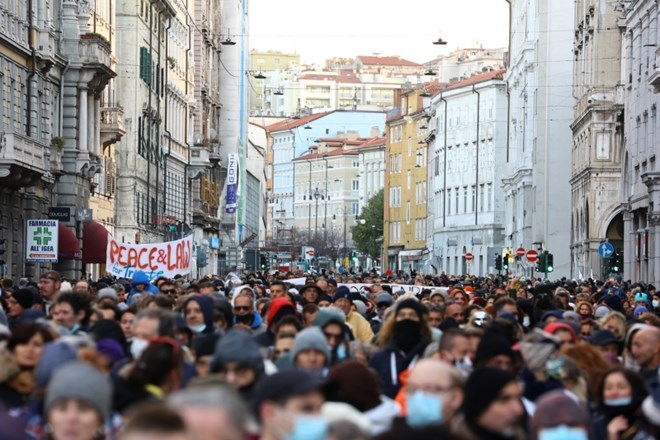 Ulice Trsta so bile polne protestnikov.