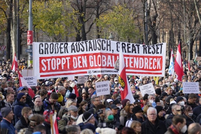 K protestom poziva skrajno desna stranka FPÖ, katere predsednik trenutno preboleva koronavirus.