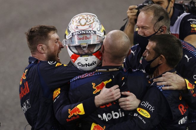 Max Verstappen je prvič v karieri postal svetovni prvak