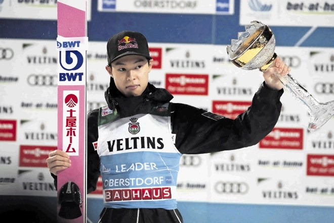 Japonec Rjoju Kobajaši ima v letošnji sezoni štiri zmage, dve drugi mesti in eno sedmo. Na treh tekmah ni nastopil.