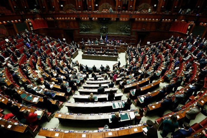 Z minuto molka so spomin na Sassolija počastili tudi v italijanskem parlamentu.