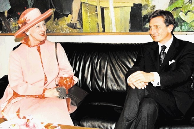 Borut Pahor se je spomnil obiska danske kraljice Margarete II.: »Po koncu kosila me je prosila, da bi nekje  skrivaj pokadila...