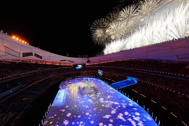 Z veličastnim ognjemetom so se danes v Pekingu končale zimske olimpijske igre 2022.