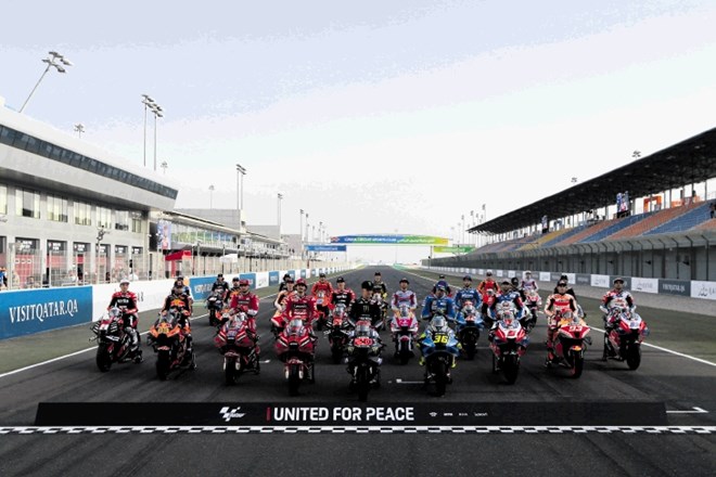 Vseh 24 dirkačev v letošnji sezoni motociklističnega razreda pred prvo dirko za VN Katarja