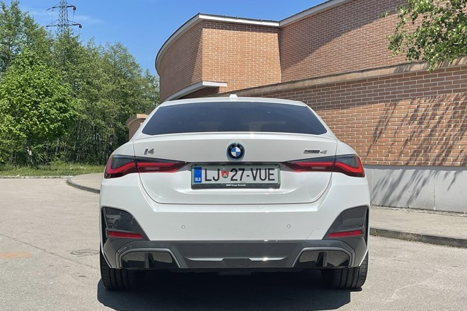 Vzporedni test: BMW i4 in BMW 4 gran coupe