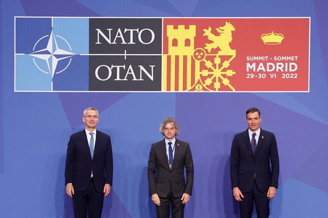 Preoblikovani Nato s polnim košem kljubovanja Rusiji