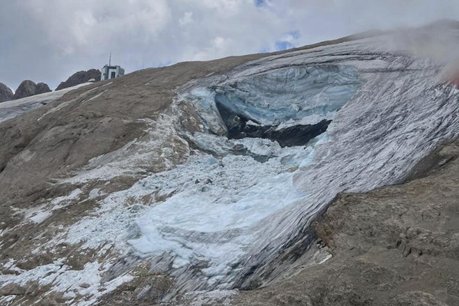 #foto #video Tragedija na Marmoladi: Ko ledeniki padajo, se rušijo kot nebotičniki