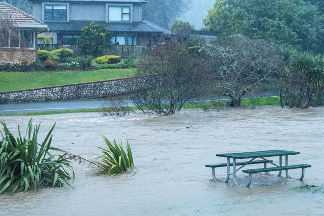 #foto #video Novo Zelandijo zajele obilne padavine
