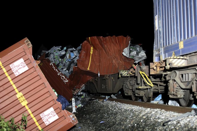 V hudi železniški nesreči na Hrvaškem trije mrtvi in enajst poškodovanih