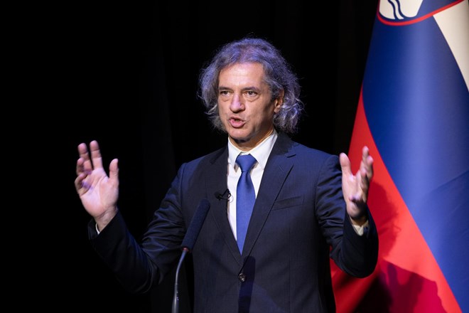 Blagor Sloveniji, ki premore toliko ljudi, “sposobnih” za predsednika države