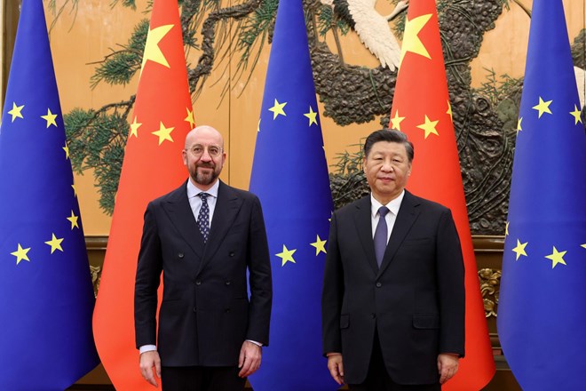 Peking in Bruselj iščeta ravnotežje v odnosih