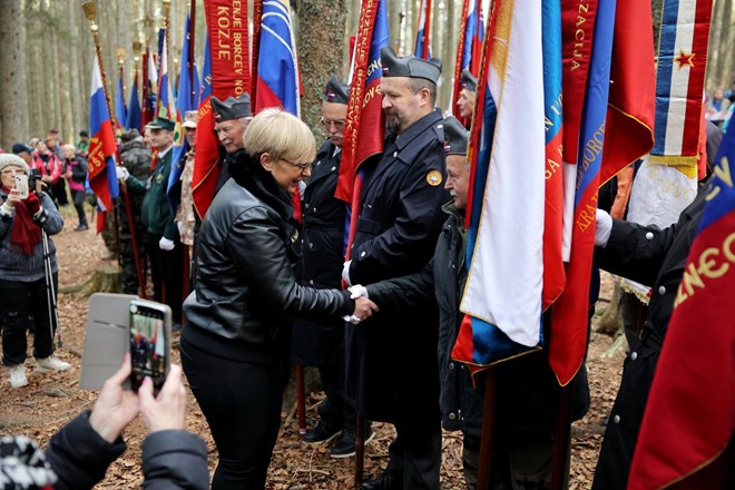 #foto: Na Osankarici slovesnost ob 80. obletnici padca Pohorskega bataljona