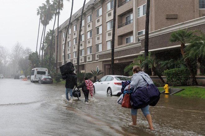Kalifornijo prizadelo že deveto neurje s poplavami v treh tednih