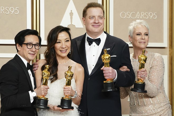 #video Oskarji 2023: Sedem kipcev za Vse povsod naenkrat, štiri za Na Zahodu nič novega
