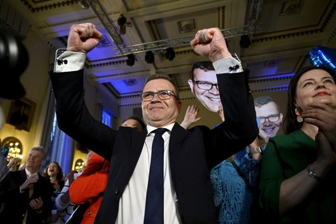 Opozicija ugnala socialdemokrate premierke Marinove