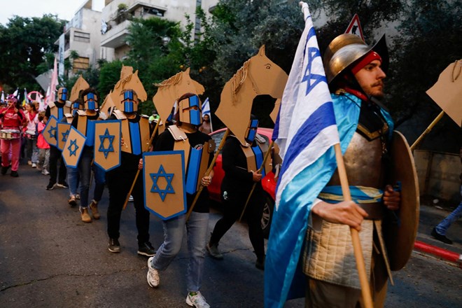 #foto #video V Izraelu se nadaljujejo množični protesti proti sporni pravosodni reformi