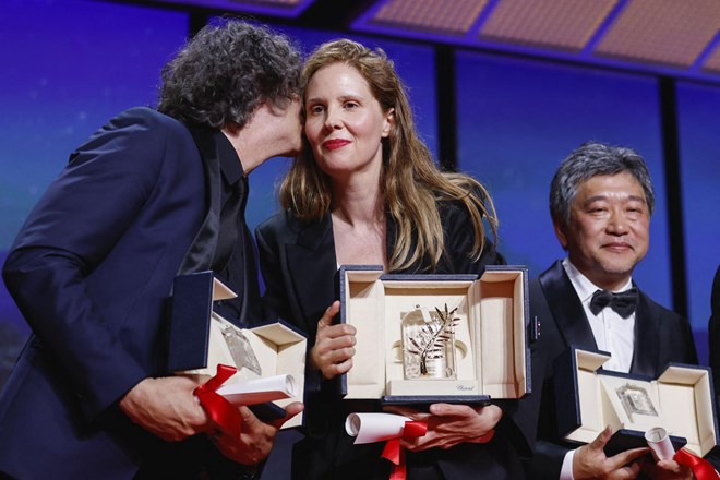 Zlata palma v Cannesu za film Anatomy of a Fall režiserke Justine Triet