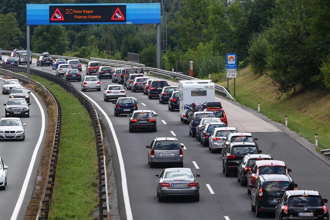 #Cestni alarm: Razmere na slovenskih cestah ob 19. uri