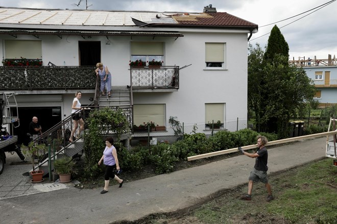 #foto Neurje v Ilirski Bistrici: Tornado, kot ga nihče ne pomni