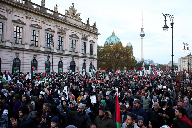 #foto #video Po svetu še vedno potekajo množični protesti v podporo Palestincem
