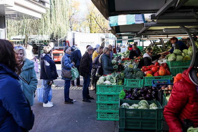 #fotoreportaža Koseška tržnica najbolj zaživi v hladnejšem obdobju