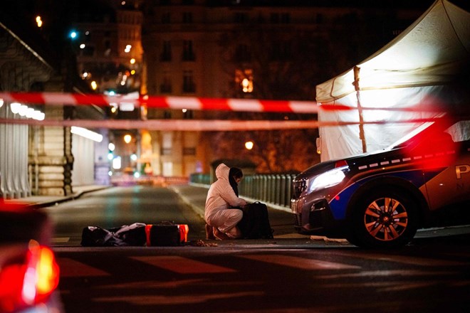 #video V napadu v Parizu umrl nemški državljan, dva človeka ranjena
