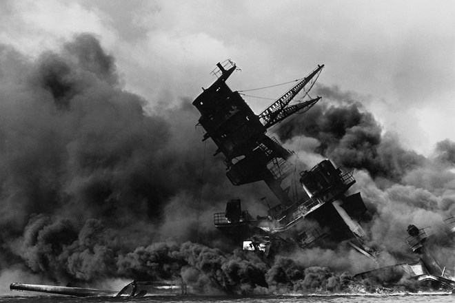Pearl Harbor: Japonski napad kot teorija zarote