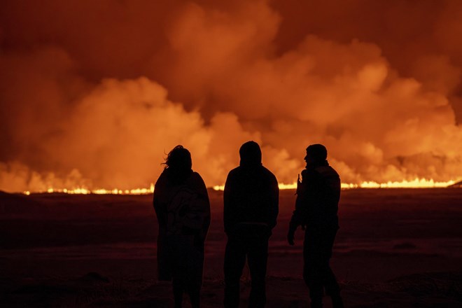 #foto Na jugozahodu Islandije izbruhnil vulkan
