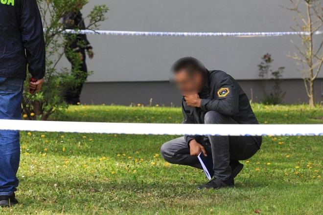 Preiskava umora v Ljubljani: žrtev umoril v stanovanju, truplo odvrgel na Krimu; osumljenec je še vedno na begu