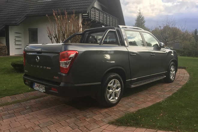 #test SsangYong musso grand 2,2 XDI 4x4 ultimate: S spomini na pohlevnega mucka