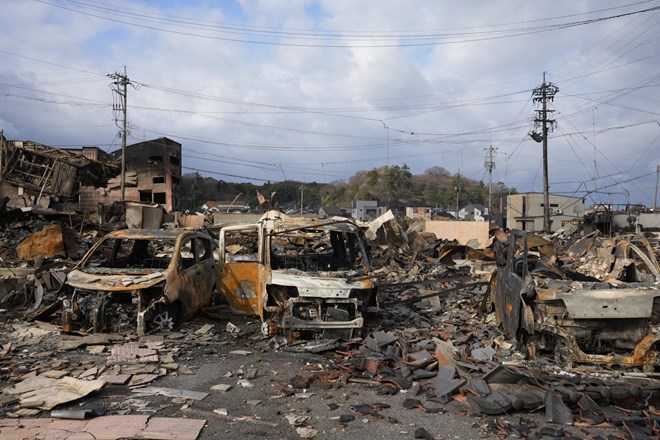 #foto Na Japonskem po potresu pogrešajo še več kot 240 ljudi