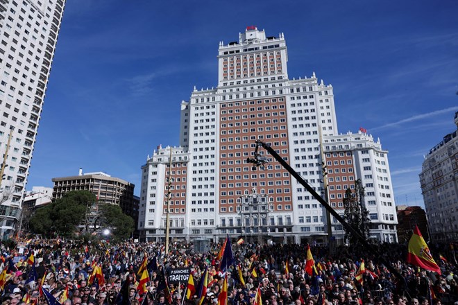 V Madridu novi protesti proti amnestiji za katalonske separatiste