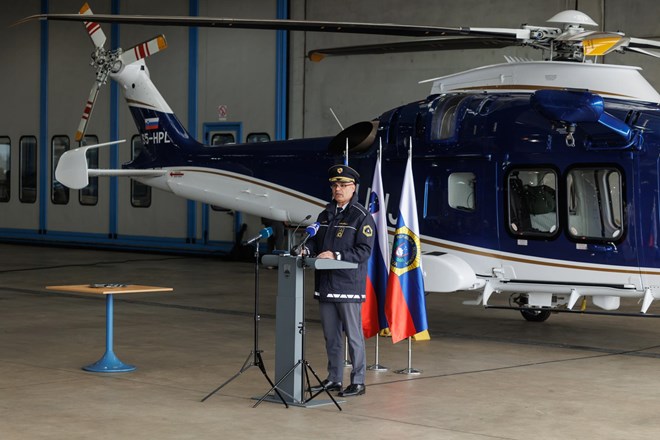#foto Slovenska policija z novimi helikopterji med najmodernejše opremljenimi v regiji