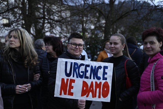 #video Protest v Kamniku: »Urgence ne damo!«