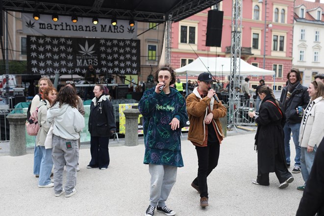 #foto Marihuana marš: »Legalizacijo lahko pričakujemo v roku od leta in pol«
