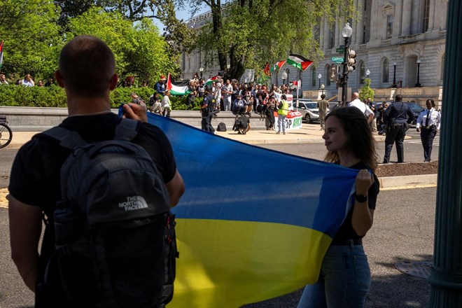 Odpravljena blokada za ukrajinsko orožje