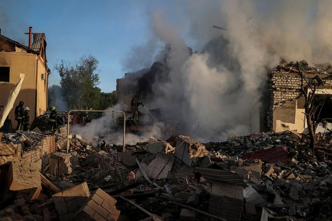#video #foto Kopenska ofenziva na Ukrajino: močni ruski napadi na območju Harkova, zavzeli še šest vasi, okoli 2000...